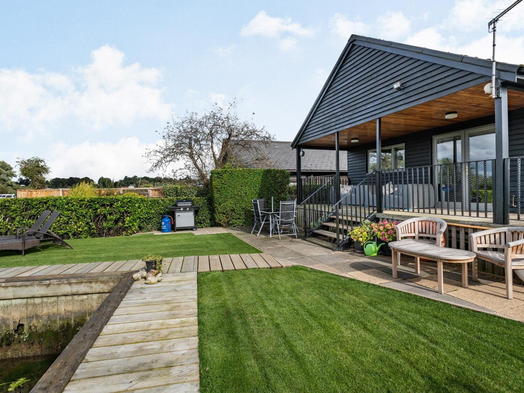 Sunset Lodge Brundall Экстерьер фото